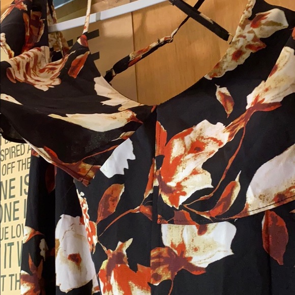 Off the Shoulders Maxi Dress - Picture 4 of 5